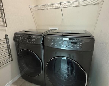 12784 Garridan Avenue - Photo Thumbnail 18