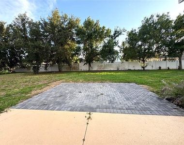 12784 Garridan Avenue - Photo Thumbnail 22