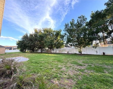 12784 Garridan Avenue - Photo Thumbnail 26