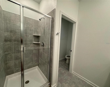 8115 Sayings Drive - Photo Thumbnail 12
