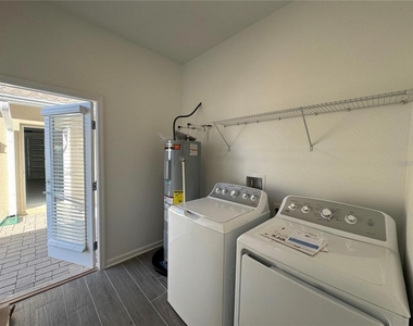 8115 Sayings Drive - Photo Thumbnail 17