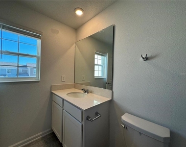 8115 Sayings Drive - Photo Thumbnail 11