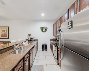 8961 Majesty Palm Road - Photo Thumbnail 9