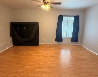 4323 Pinebark Avenue - Photo Thumbnail 12