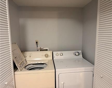4323 Pinebark Avenue - Photo Thumbnail 10