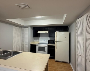4323 Pinebark Avenue - Photo Thumbnail 7