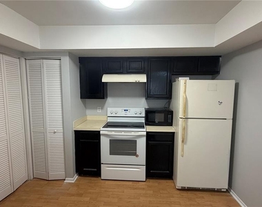4323 Pinebark Avenue - Photo Thumbnail 8