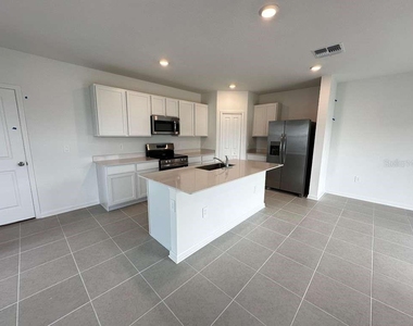 2154 Chris Drive - Photo Thumbnail 2
