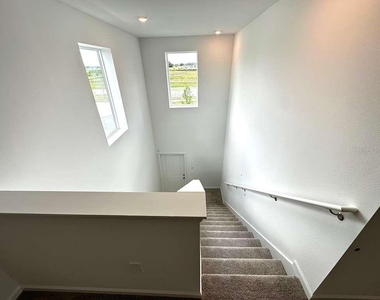 2154 Chris Drive - Photo Thumbnail 9