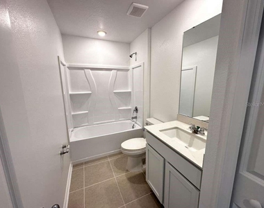 2154 Chris Drive - Photo Thumbnail 5