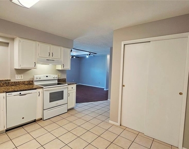 12112 Rotuma Street - Photo Thumbnail 7
