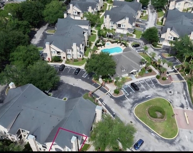 1101 Vintage Village Lane - Photo Thumbnail 25