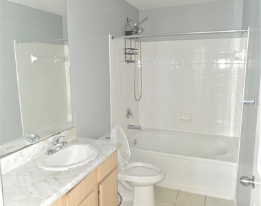 1101 Vintage Village Lane - Photo Thumbnail 19
