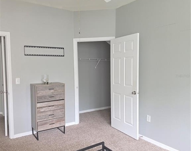 1101 Vintage Village Lane - Photo Thumbnail 17