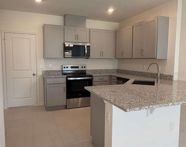 2767 Raindrop Run Street - Photo Thumbnail 5