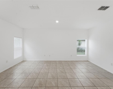 983 Pyracantha Street - Photo Thumbnail 28