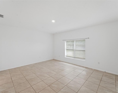 983 Pyracantha Street - Photo Thumbnail 13