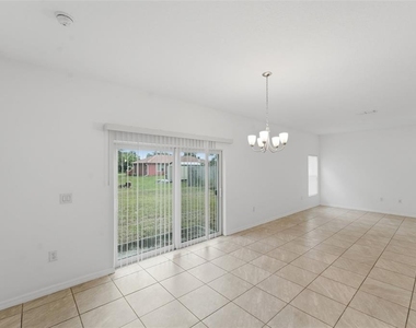 983 Pyracantha Street - Photo Thumbnail 3