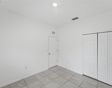983 Pyracantha Street - Photo Thumbnail 24