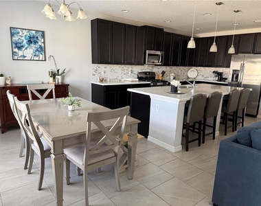 1501 Finchburg Street - Photo Thumbnail 8