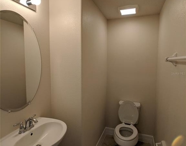 2611 Amati Drive - Photo Thumbnail 8