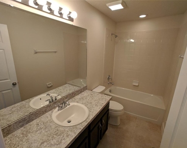 2611 Amati Drive - Photo Thumbnail 18