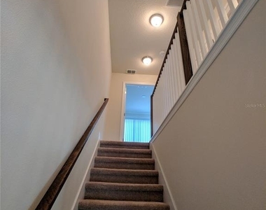 2611 Amati Drive - Photo Thumbnail 9