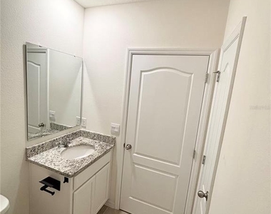 5216 Greenheart Avenue - Photo Thumbnail 12