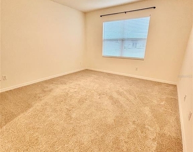 5216 Greenheart Avenue - Photo Thumbnail 14