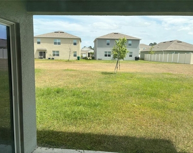 5216 Greenheart Avenue - Photo Thumbnail 21