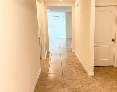 5216 Greenheart Avenue - Photo Thumbnail 9