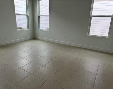 2949 Sailhouse Drive - Photo Thumbnail 6
