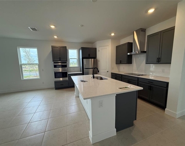 2949 Sailhouse Drive - Photo Thumbnail 4