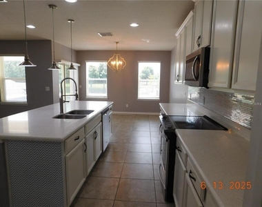 3199 Turret Drive - Photo Thumbnail 8