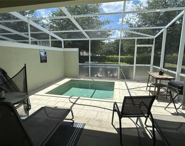 1421 Retreat Circle - Photo Thumbnail 11