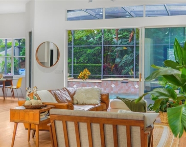 2884 Majestic Isle Drive - Photo Thumbnail 4