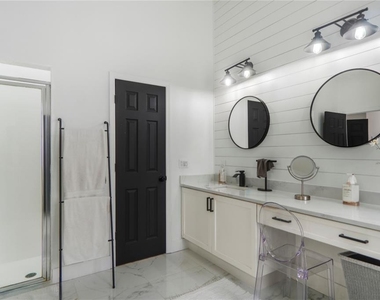 2884 Majestic Isle Drive - Photo Thumbnail 19