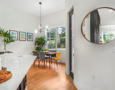 2884 Majestic Isle Drive - Photo Thumbnail 10
