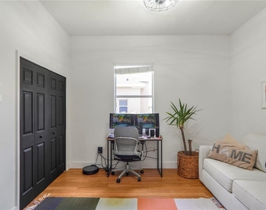 2884 Majestic Isle Drive - Photo Thumbnail 28