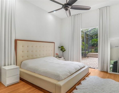 2884 Majestic Isle Drive - Photo Thumbnail 17