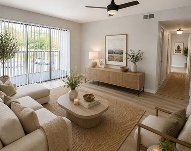 1223 S Pine Ridge Circle - Photo Thumbnail 3