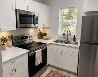 4963 Viceroy Street - Photo Thumbnail 4