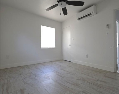 1010 E Central Boulevard - Photo Thumbnail 11