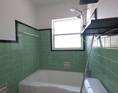 1010 E Central Boulevard - Photo Thumbnail 14