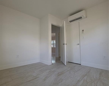 1010 E Central Boulevard - Photo Thumbnail 16