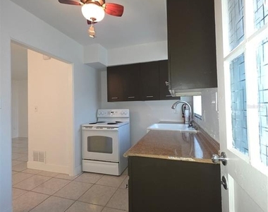 1010 E Central Boulevard - Photo Thumbnail 8