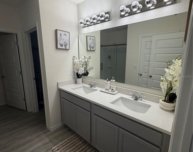 2986 Salisbury Avenue - Photo Thumbnail 7