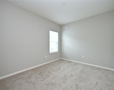 1731 Oceania Avenue - Photo Thumbnail 33