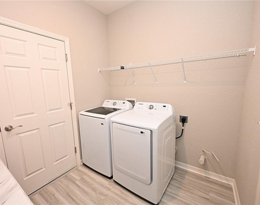 1731 Oceania Avenue - Photo Thumbnail 23