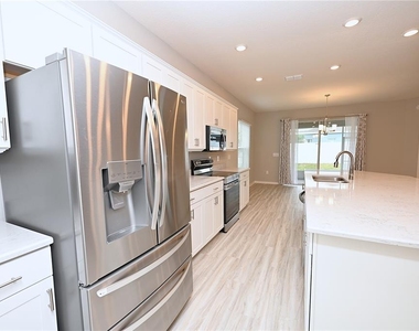1731 Oceania Avenue - Photo Thumbnail 5